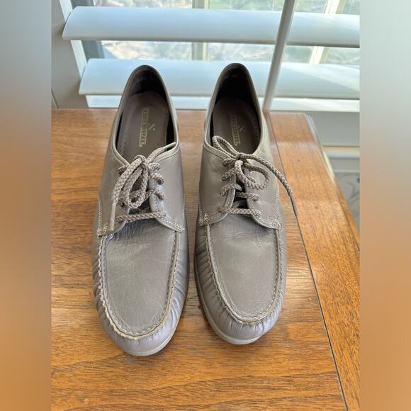 Naturalizer Shoes - Naturalizer gray leather women’s lace up loafers size 9.5